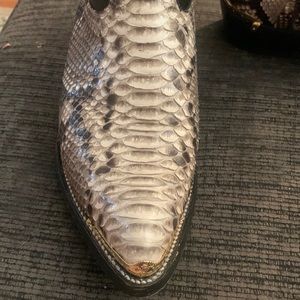 Wild West 9.5 pythons wore 3 times